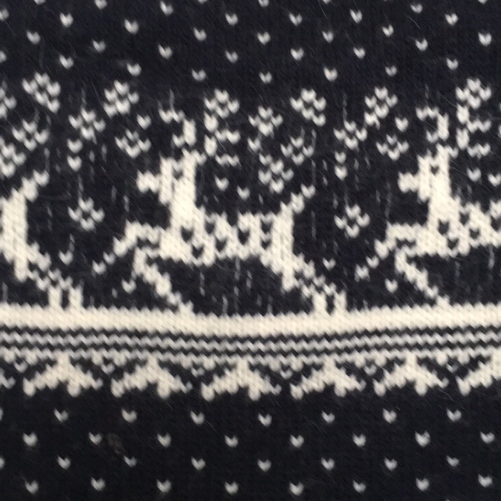 Sweater - Picture 3 of 4
